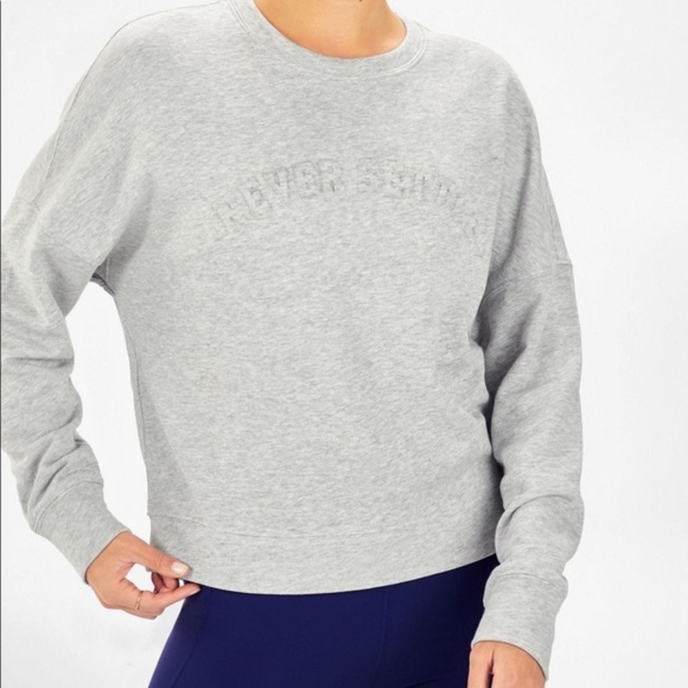 Women’s Never settle Fabletics crew sweatshirt size xl